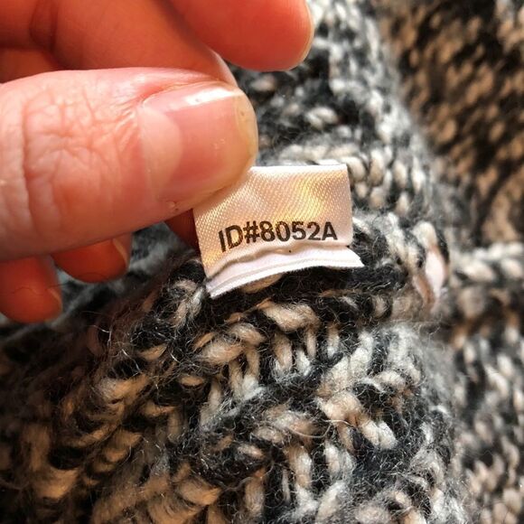 Loft single button wool blend cardigan. Size medium - Picture 4 of 10